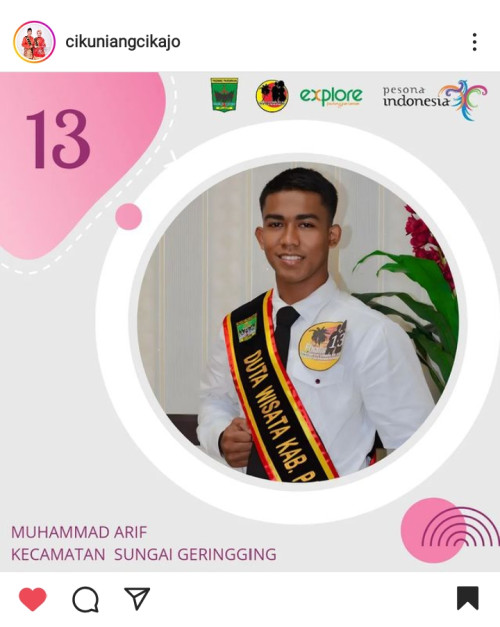 SISWA SMAN 1 SUNGAI GERINGGING TERJUN DALAM PEMILIHAN CIK UNIANG CIK AJO PARIAMAN 2022